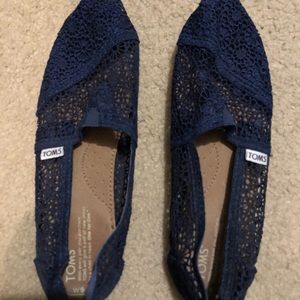 Toms navy crochet slip on